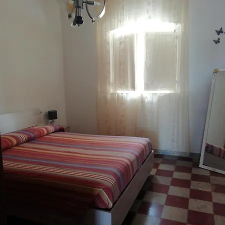 Cozy Studio Near Flisvos Marina Atena Exterior foto